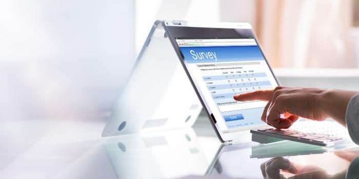 Enquesta llibre blanc professions serveis socials